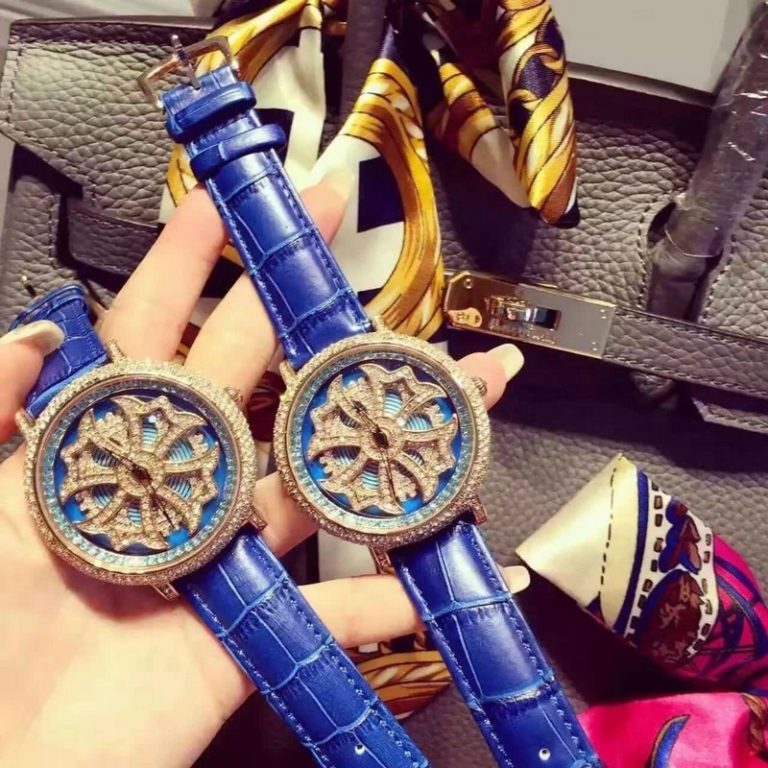New Fashion Women Watches Famous Brand Blue Rotate Big Dial Design Luxury Women Watches Quartz Wrist Watch montre homme 2018 2 New Fashion Women Watches Famous Brand Blue Rotate Big Dial Design Luxury