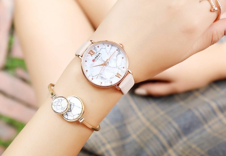 CURREN New Lady Woman Wrist Watches High Quality
