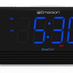 Projection Alarm Clock Radio with USB Charging for Iphone