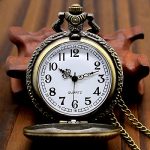 Picvadee Unisex Antique Case Vintage Brass Rib Chain