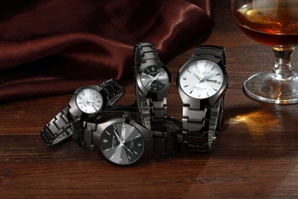 Matching Dual Calendar Wrist Watches for Lovers Matching Dual Calendar Wrist Watches for Lovers