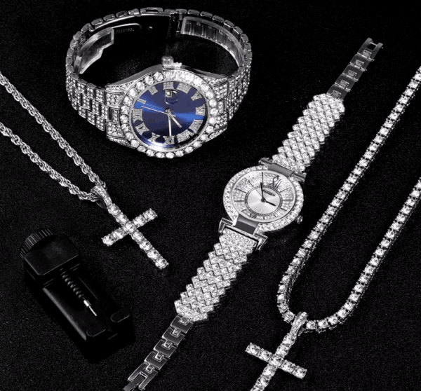 Hip-Hop Style Couples Watch & Iced-Out Cross Pendant Jewelry Set – Ideal for Parties and Special Occasions Hip-Hop Style Couples Watch & Iced-Out Cross Pendant Jewelry Set – Ideal for Parties and Special Occasions